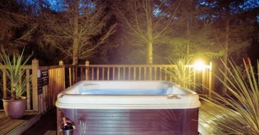 Luxurious Hot Tub Holidays Cheshire Find Out More And Book Today